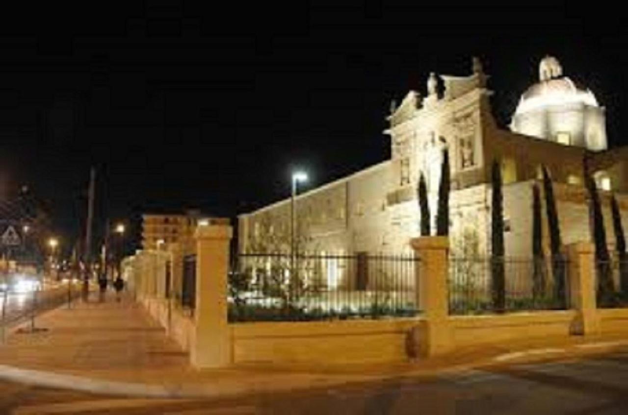 Appartamento Manzoni House Lecce Esterno foto